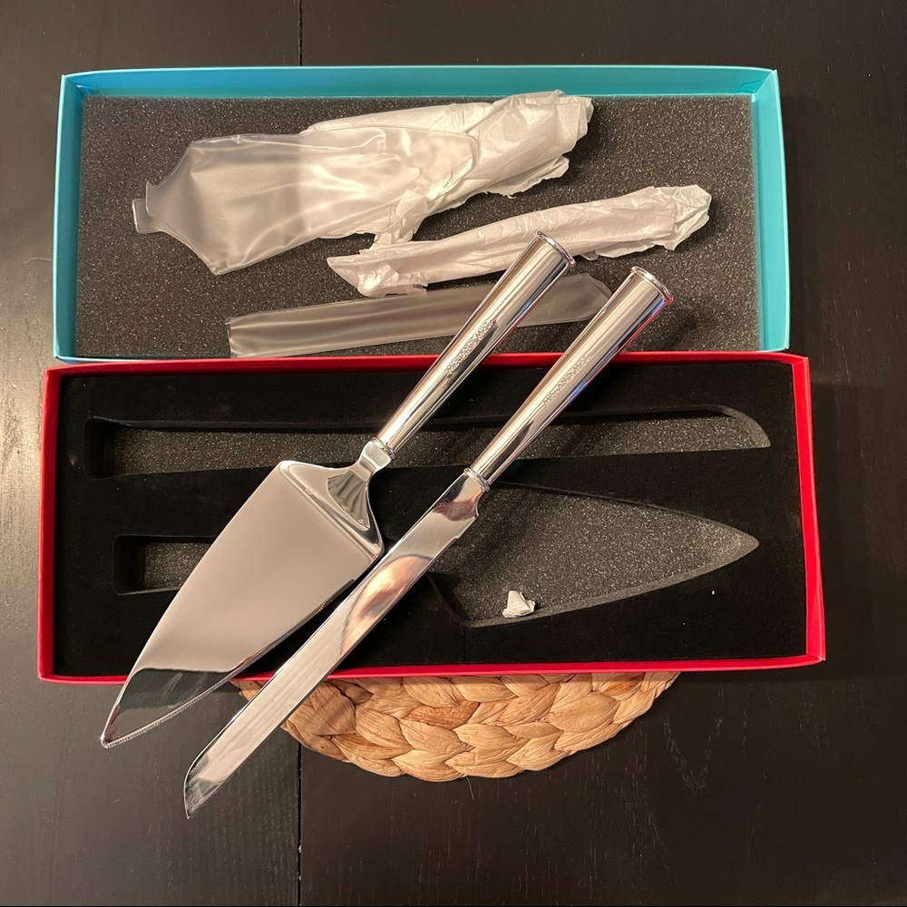 LIKE NEW Kate Spade Darling Point 2 Piece Dessert Set